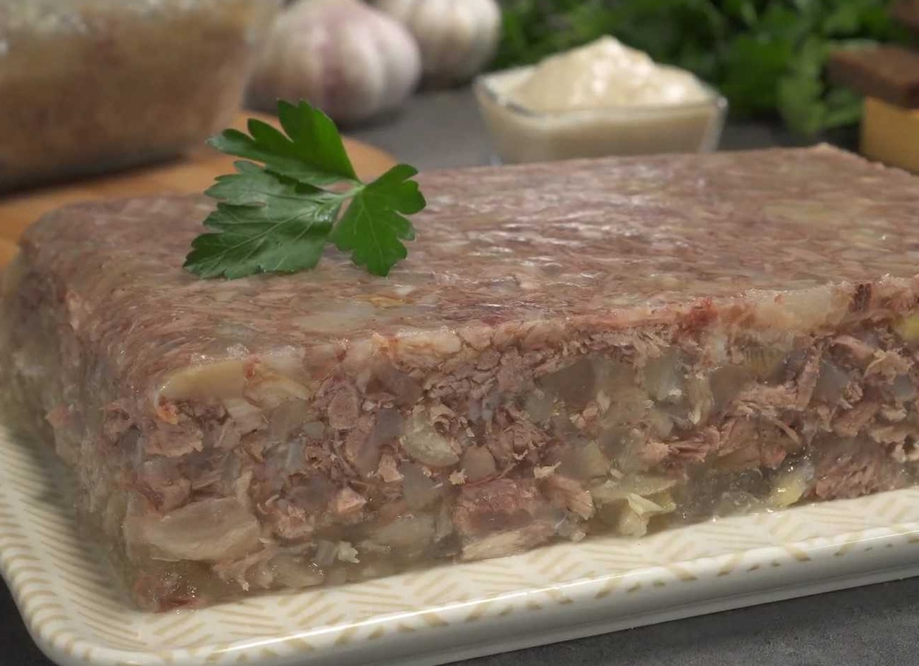 7 рецептов запеченного мяса: от классической корейки до изысканного кролика